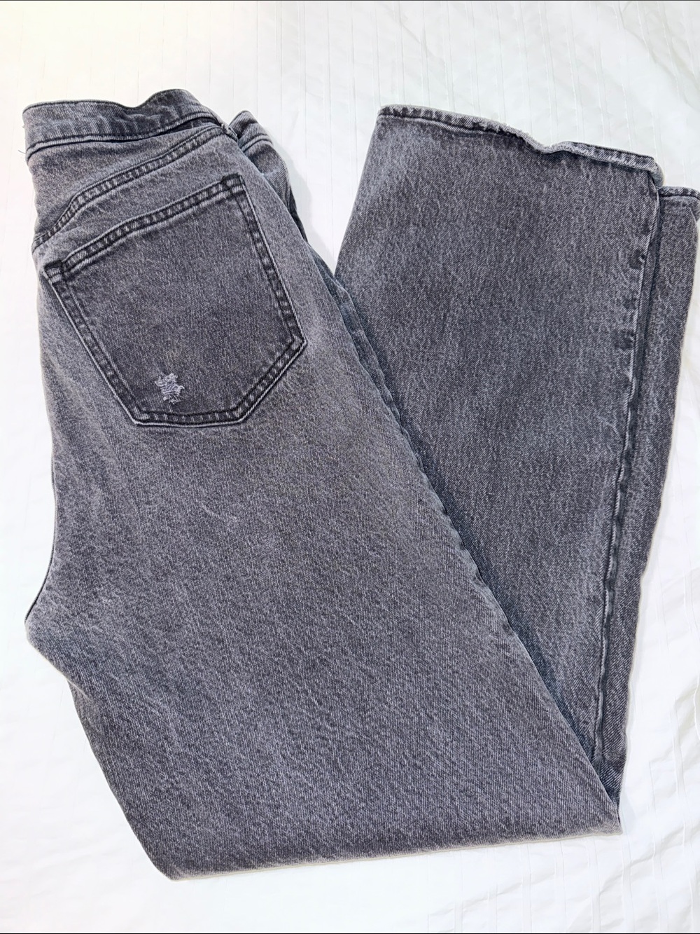 ABERCROMBIE & FITCH High-Rise Straight Leg Jeans in Faded Charcoal